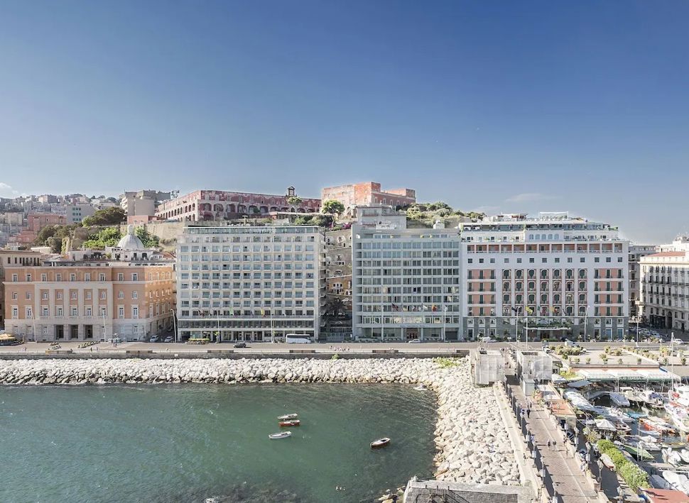 Hotel Royal Continental, Napoli