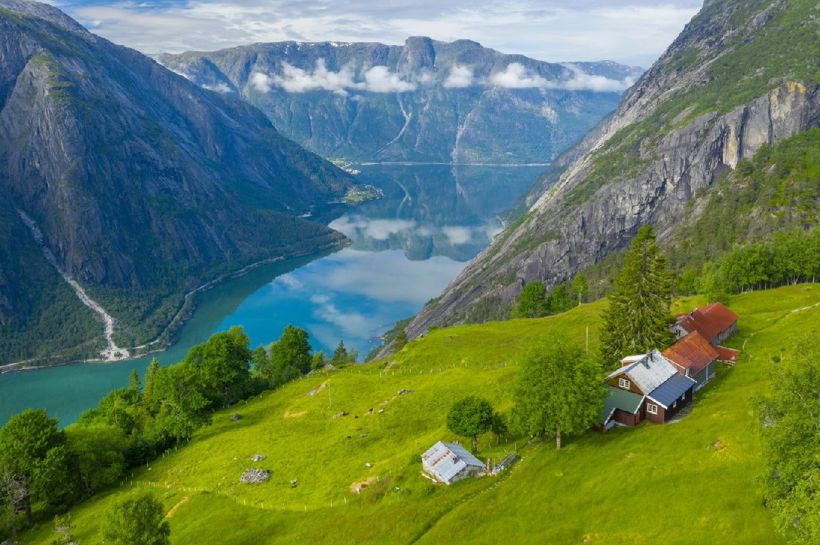 Der ingen skulle tru at nokon kunne bu - i Vestland fylke med Temareiser Fredrikstad